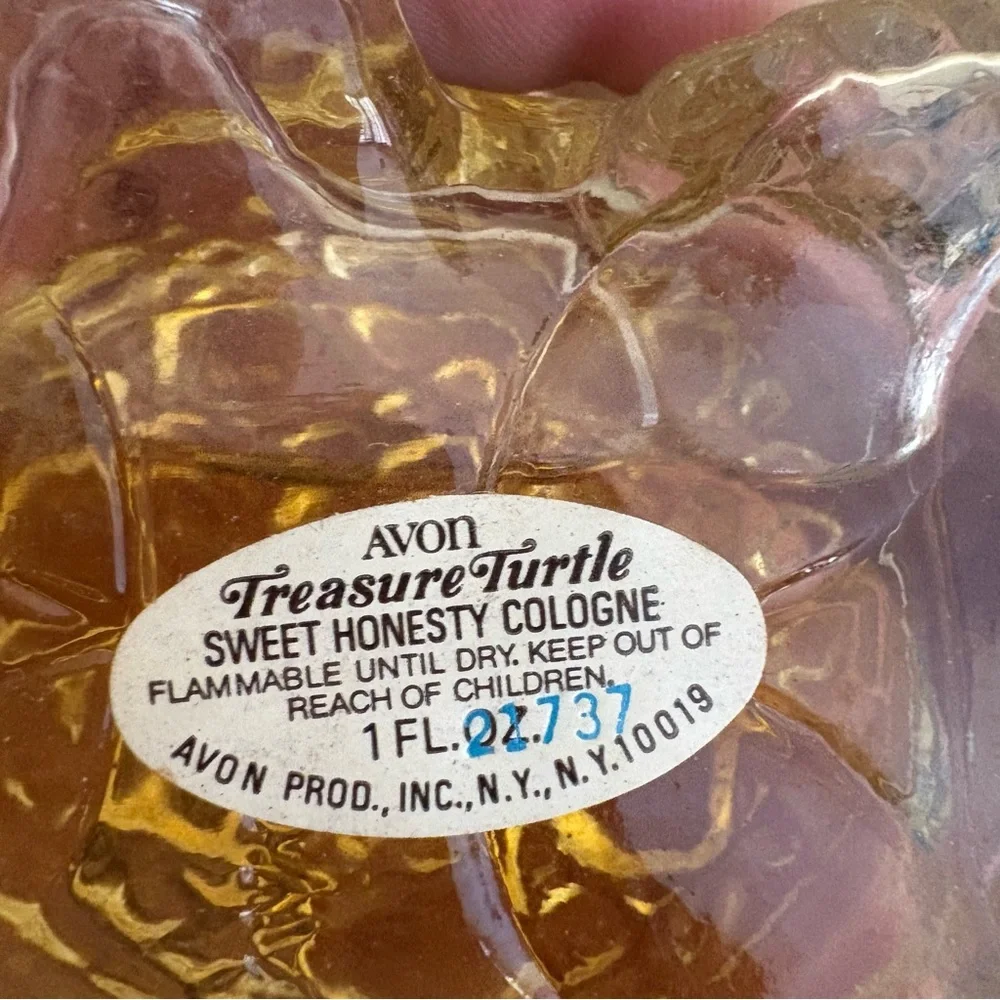 💚Avon Vintage Treasure Turtle Glass Decanter Figurine